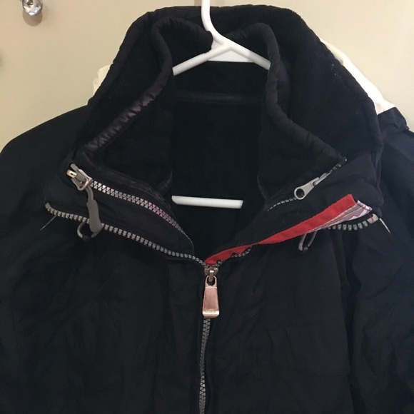 Boy’s Black Ski Jacket - Picture 3 of 5